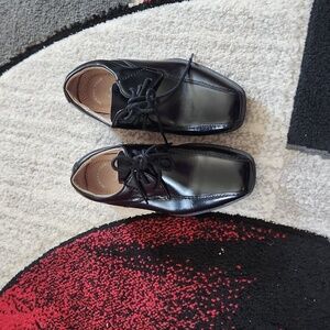 Black dress shoes size 12M